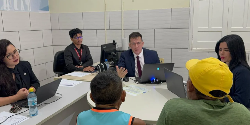 Idoso de 85 anos recebe registro de nascimento após ser encontrado perdido e em vulnerabilidade na mata no Acre