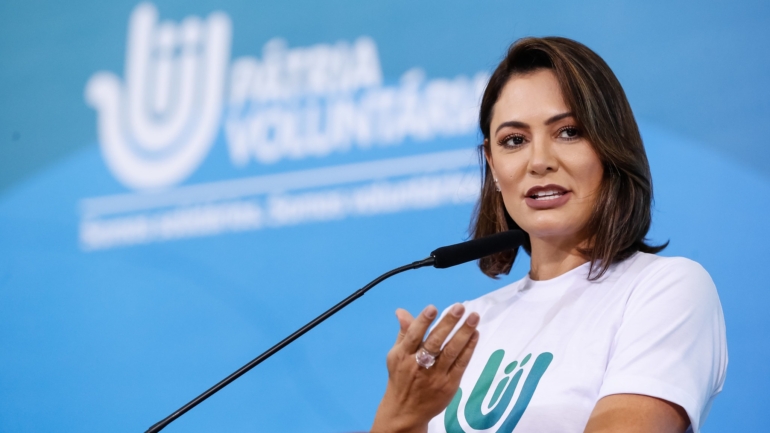 Michelle Bolsonaro sobre Carluxo: ‘Perdoei, mas não quero conviver’