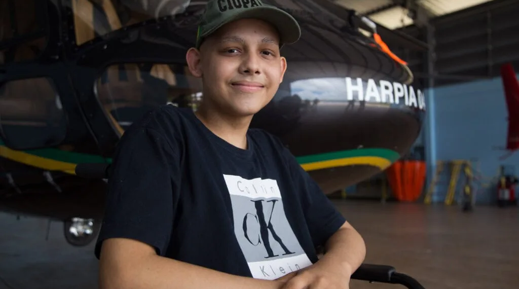 Família mobiliza PIX solidário para ajudar adolescente com câncer raro