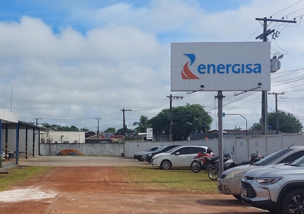 Energisa desliga energia de 35 famílias em Cruzeiro do Sul por segurança devido à cheia do Rio Juruá