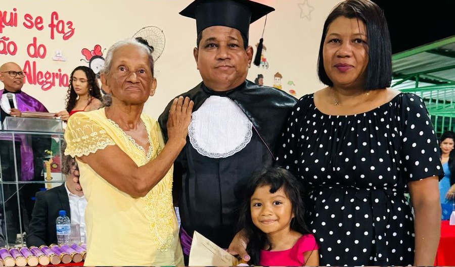 Deputado Coronel Ulysses investe na formação acadêmica de líderes cristãos no Acre