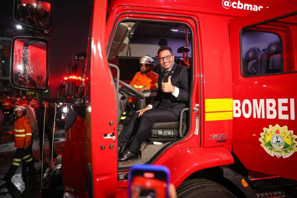 Com investimentos de mais de R$ 7,5 milhões, governador entrega viaturas, uniformes e equipamentos para reforçar atuação do Corpo de Bombeiros no Acre
