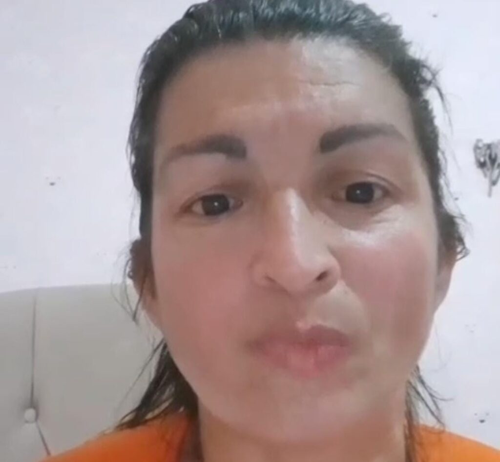 Mãe de João Vitor faz apelo por ajuda após perder casa e passar por cirurgia