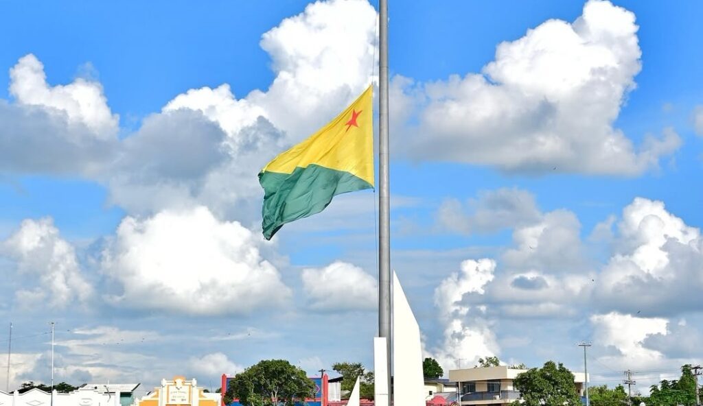 Governo do Acre decreta luto oficial de sete dias pela morte do Papa Francisco