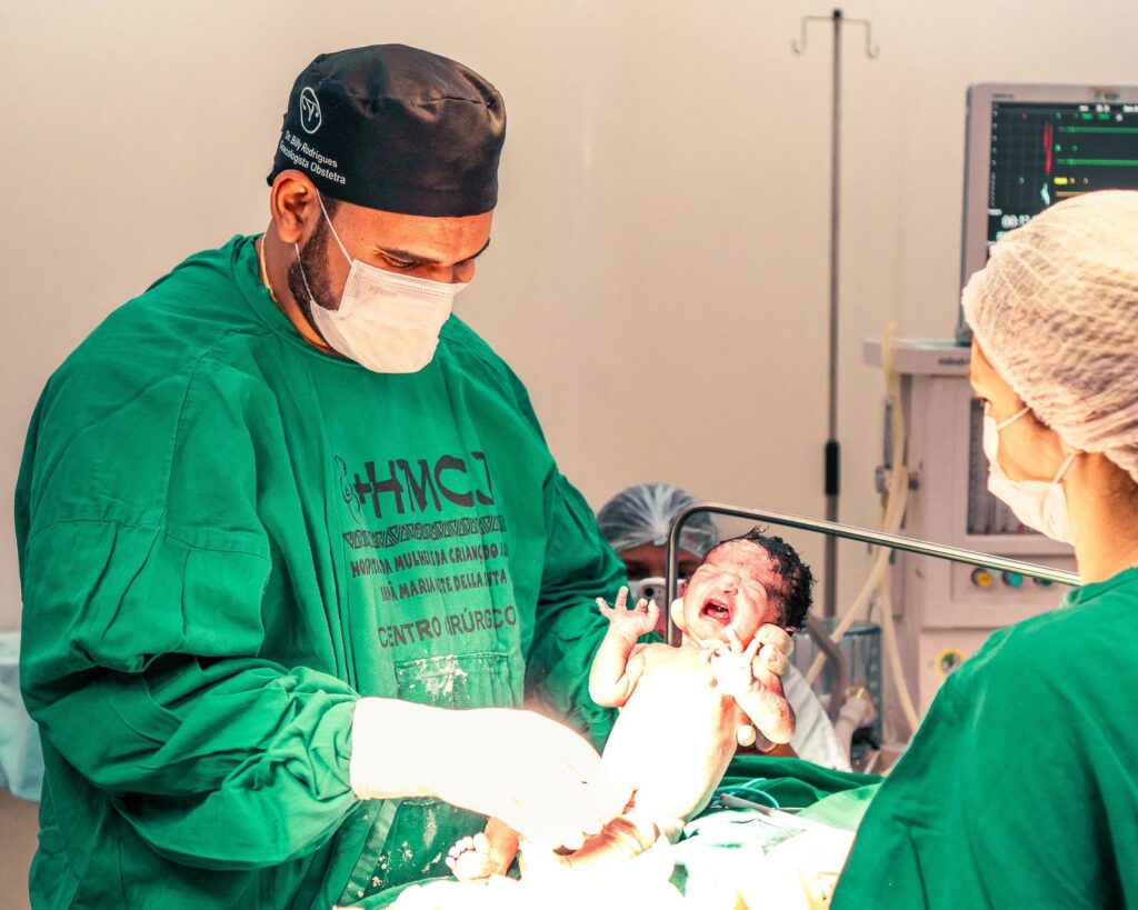 Dia do Obstetra: A missão de trazer vidas ao mundo com amor e responsabilidade