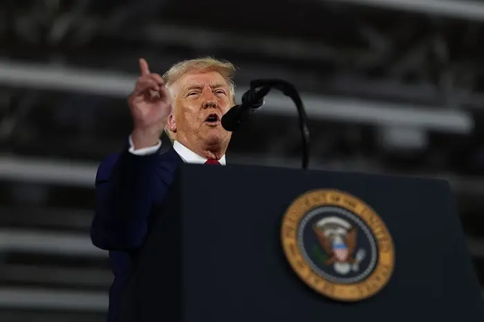 Trump anuncia taxação de 100% para filmes não produzidos pelos EUA