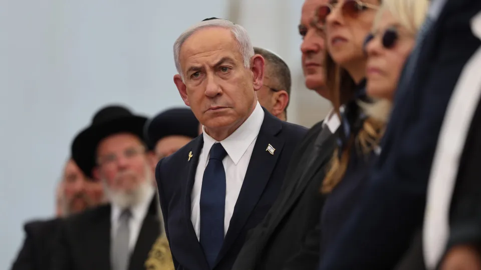 Israel não pretende retirar tropas de Gaza e amplia guerra contra o Hamas