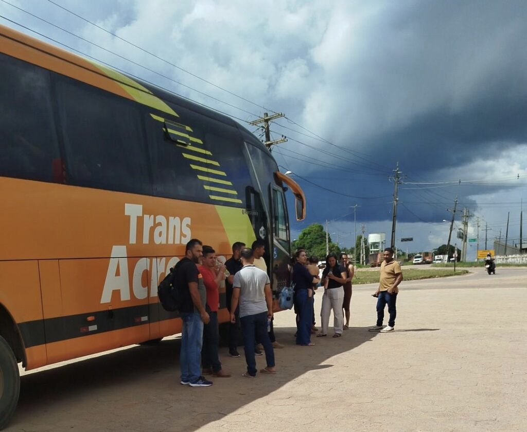 Passageiros da Trans Acreana relatam nova situação de risco durante viagem de Cruzeiro do Sul a Rio Branco
