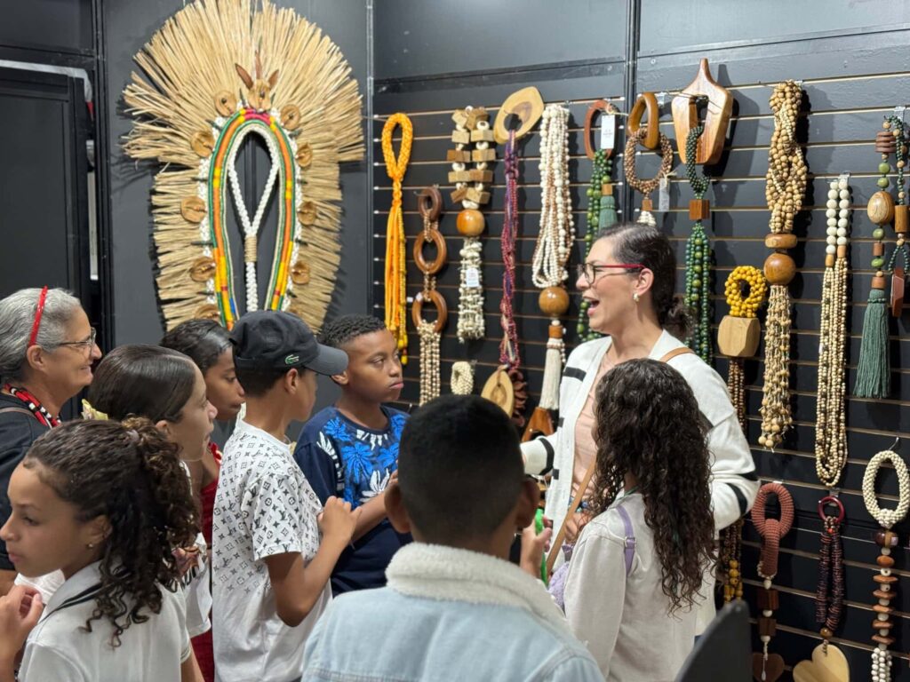 Artesãos acreanos celebram participação no 19º Salão do Artesanato em São Paulo