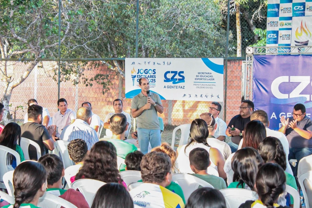 Prefeitura de Cruzeiro do Sul vai iluminar campo de futebol e revitalizar Vila Olímpica