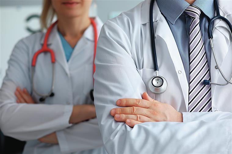 Justiça suspende greve dos médicos no Acre e impõe multa de R$10 mil por hora em caso de descumprimento