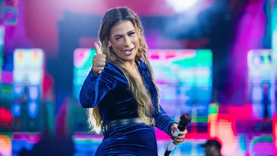 Simone Mendes leva a fama com vida simples e faxina: ‘Terapia maravilhosa’