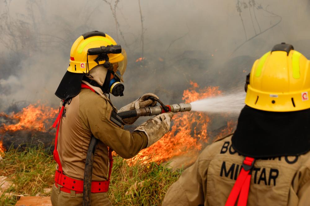 Combate a incêndios cresce mais de 60% no Acre no último ano, aponta bombeiros