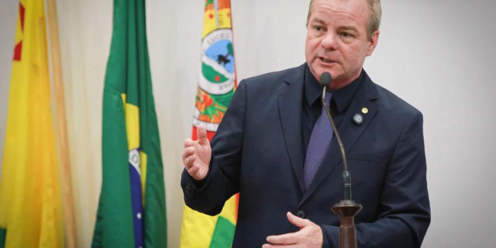 Pedro Longo volta a criticar projeto que amplia número de deputados federais: ‘absurdo’