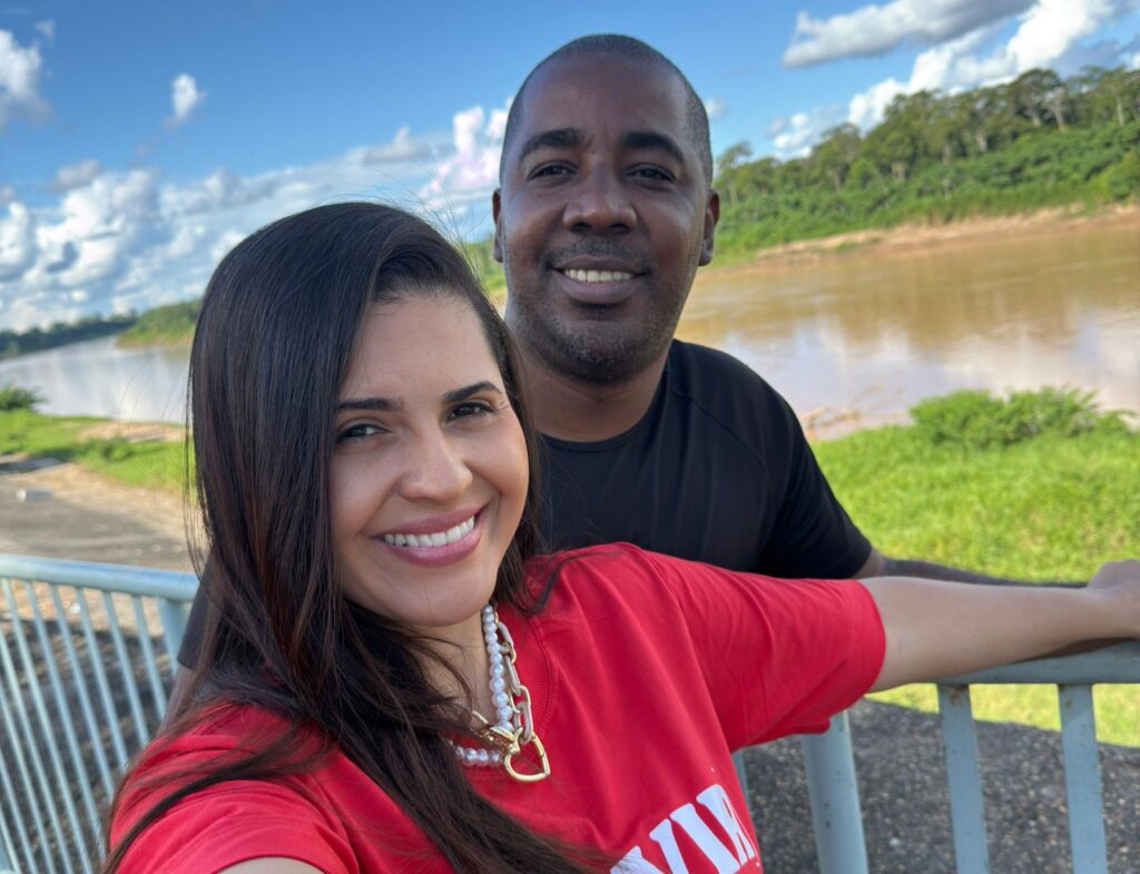 Dia dos Namorados: Onze anos de amor e parceria de Thay Sullivan e Douglas