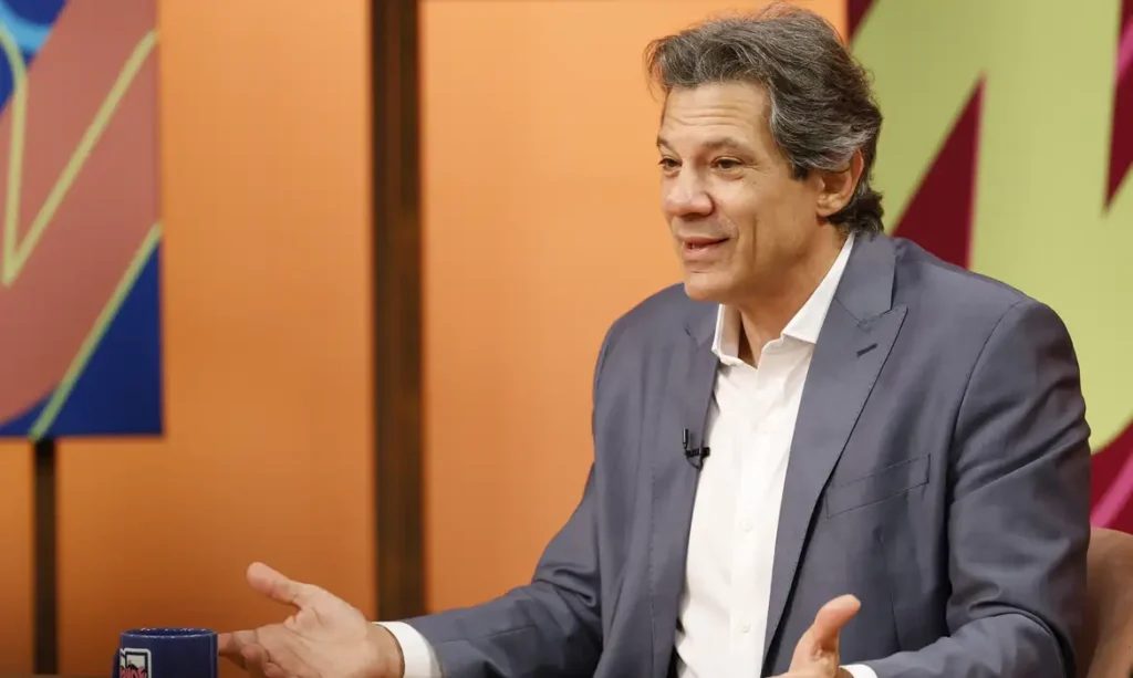 Governo prepara MP para recalibrar IOF e aumentar arrecadação