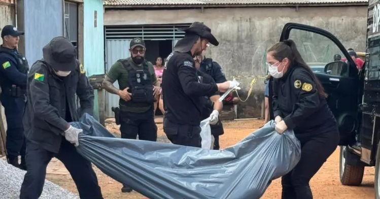Jovem é morto a tiros enquanto caminhava em bairro de Rio Branco