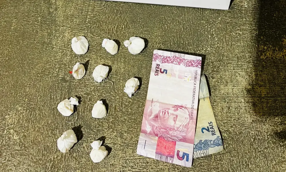 GIRO apreende menor de idade com trouxinhas de substância análoga a cocaína em Cruzeiro do Sul