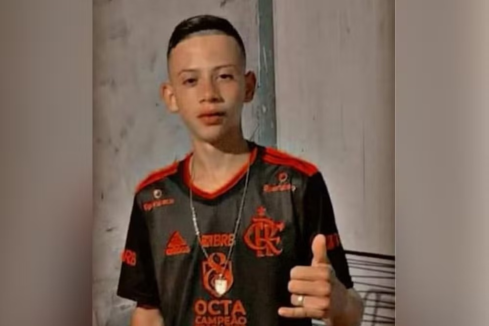 Dupla acusada pela morte de adolescente em frente de casa vai a júri popular no AC