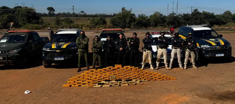 Suspeitos que retornavam do Acre são presos com drogas após perseguição na BR-364 em Rondônia