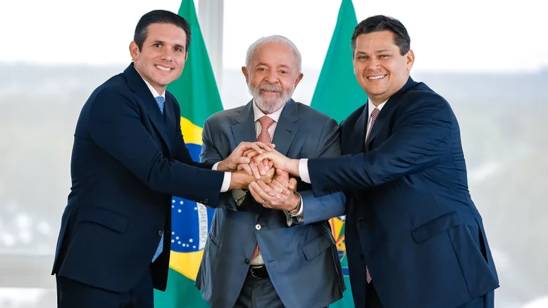 Por que Motta e Alcolumbre estão no radar de Trump e como isso pode beneficiar Lula