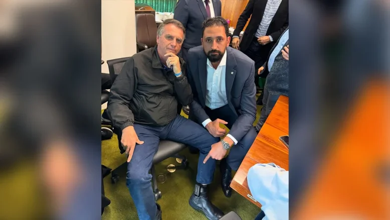 Fux é o único a votar contra tornozeleira de Bolsonaro; placar final é de 4 a 1