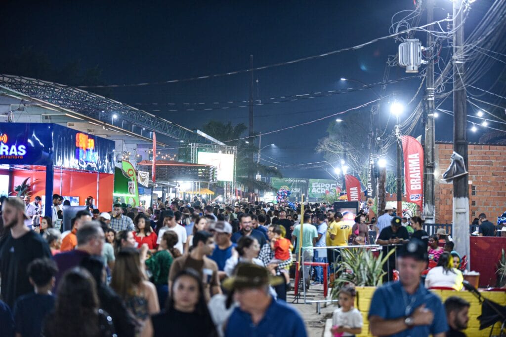 Edição de 50 anos da Expoacre atraiu 399 mil visitantes nas nove noites da feira