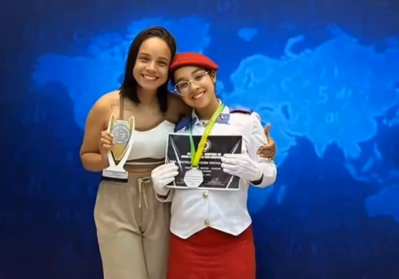 Brasileira de 12 anos vence olimpíada internacional de matemática