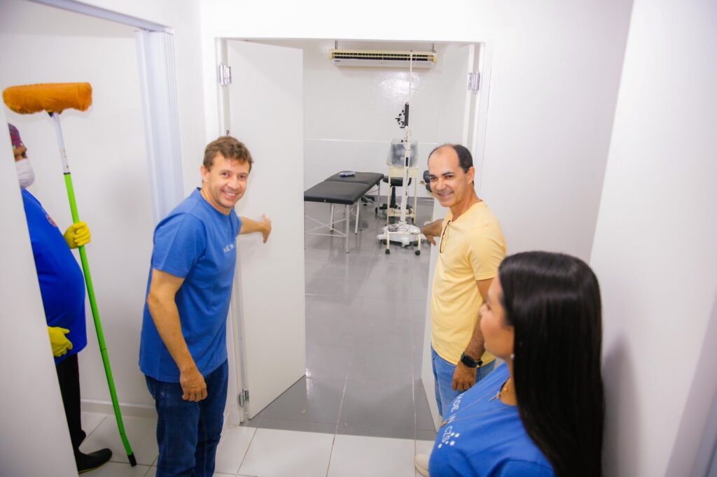 Zequinha Lima inicia o programa “Olhar com Carinho” com cirurgias oftalmológicas