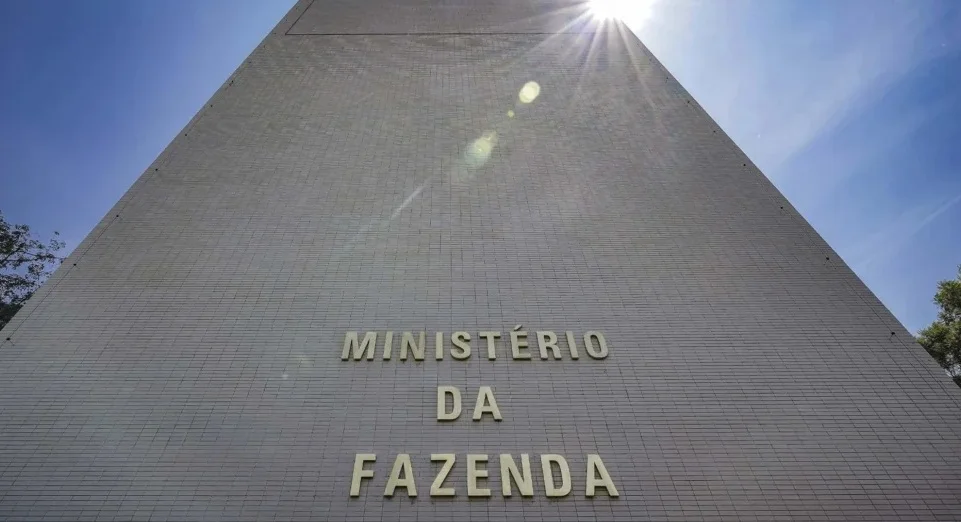 Por que a resposta do governo ao tarifaço amplia o drama das contas públicas