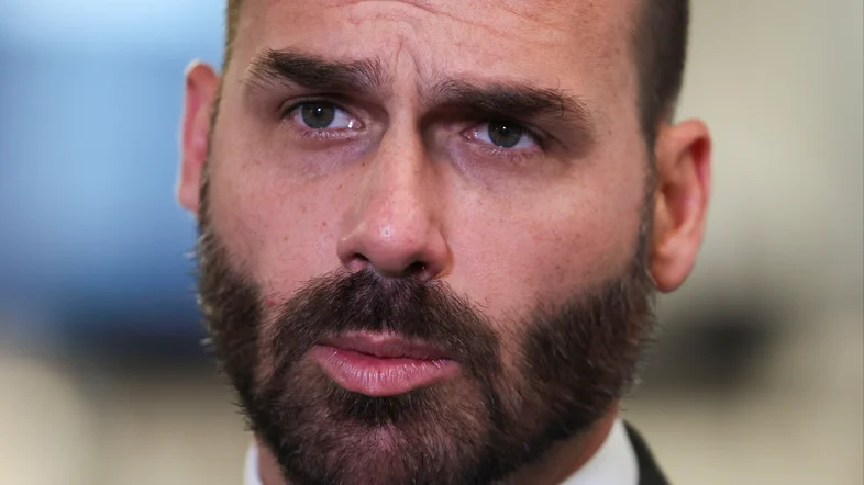 Eduardo Bolsonaro ameaça família de Moraes: ‘Vou atrás de cada um de vocês’