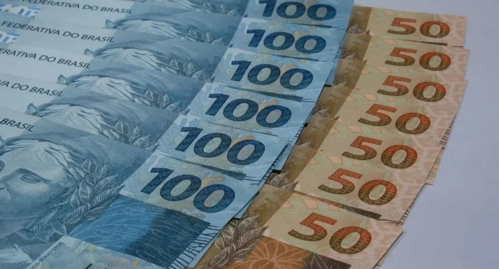 Receita antecipa restituições do IR e paga mais de R$ 36 bilhões aos contribuintes