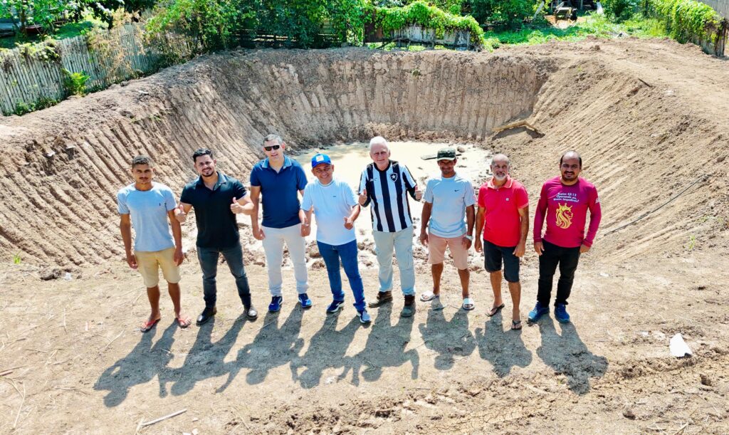 Prefeitura investe em piscicultura e já soma 35 tanques construídos em ramais de Porto Walter