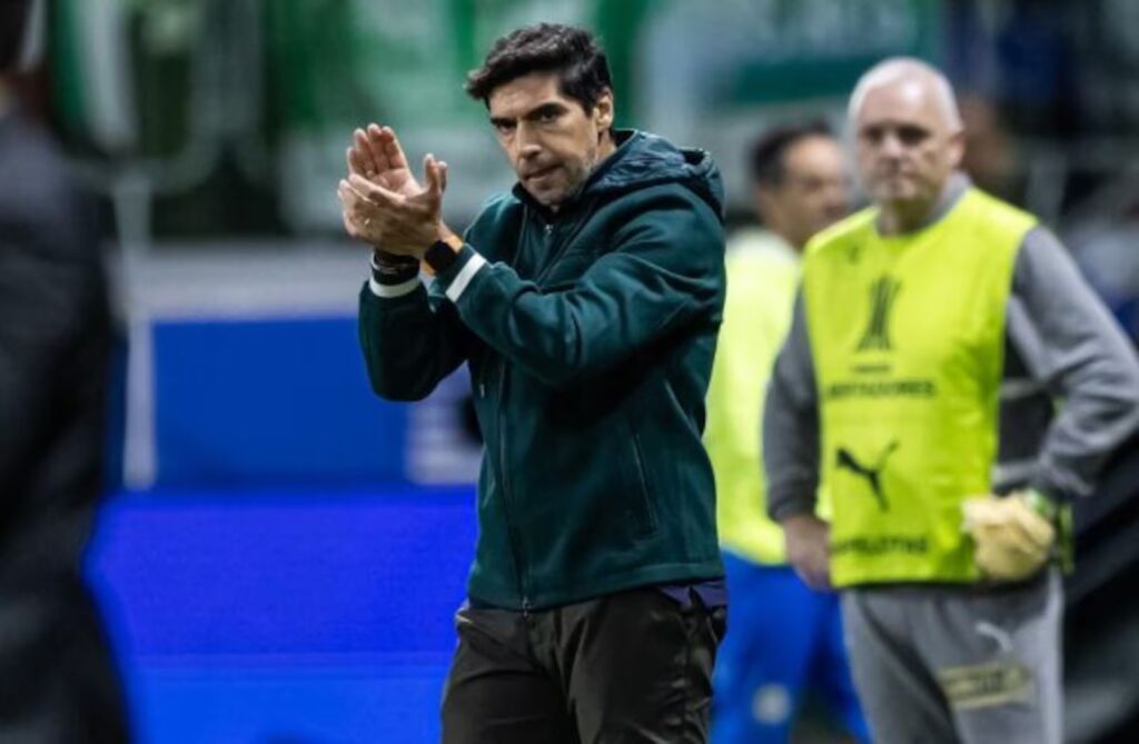 Abel completa cinco anos no Palmeiras em busca de missão histórica