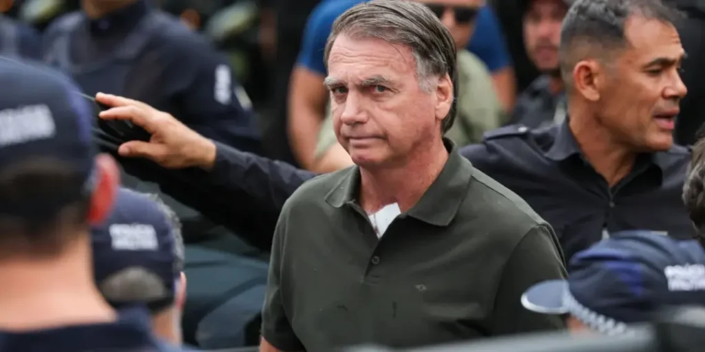 Bolsonaro pede autorização para fazer aniversário de filha de 15 anos