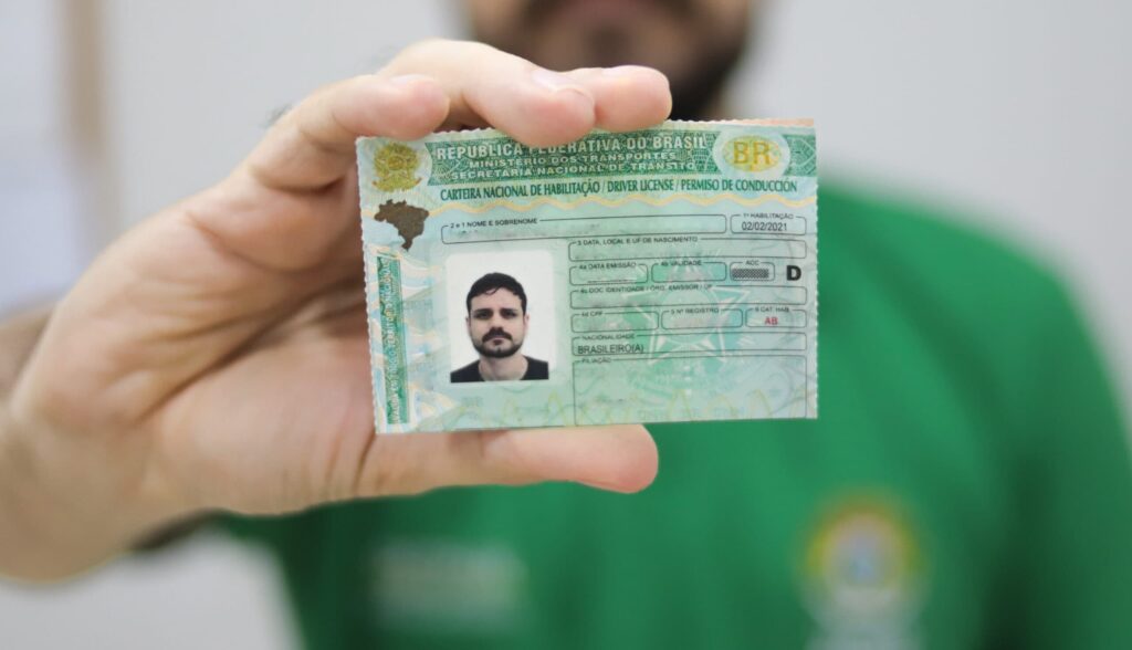 Detran/AC convoca motoristas para defesa de processos de suspensão da CNH; veja nomes