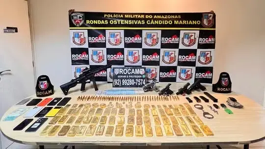 Policiais são presos com 77 barras de ouro avaliadas em R$ 45 milhões no AM