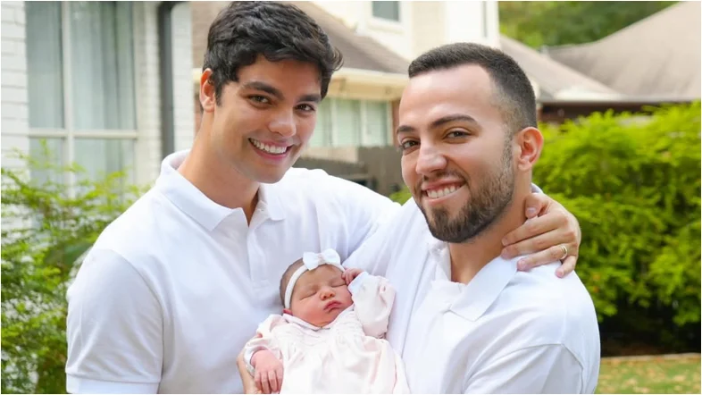 Lucas Rangel e Lucas Bley anunciam nascimento da primeira filha, Mia, nos EUA