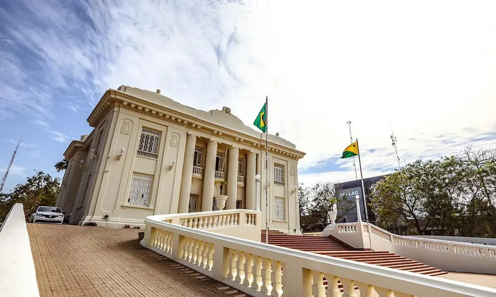 Governador sanciona leis que autorizam empréstimos de R$ 280 milhões no Acre