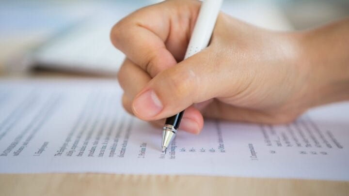 SES-SP, Unifesp, CRM-PR e outros órgãos: concursos oferecem 25,9 mil vagas