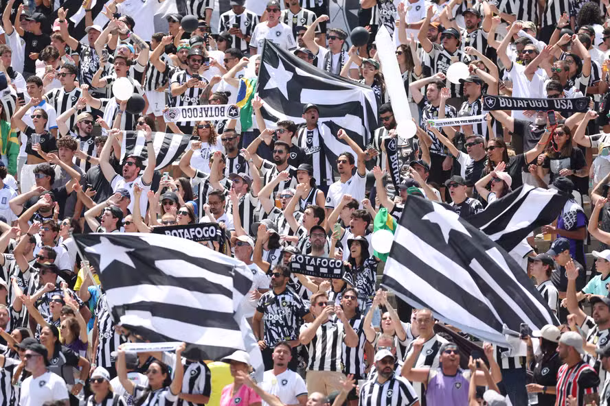 Botafogo vai à Justiça contra a Eagle, pede ressarcimento de R$ 155 mi e nomeação de interventor para a SAF