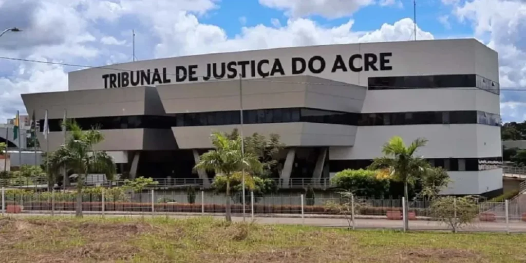 TJAC informa suspensão de expediente nos dias 17 e 20 de novembro em razão de feriados