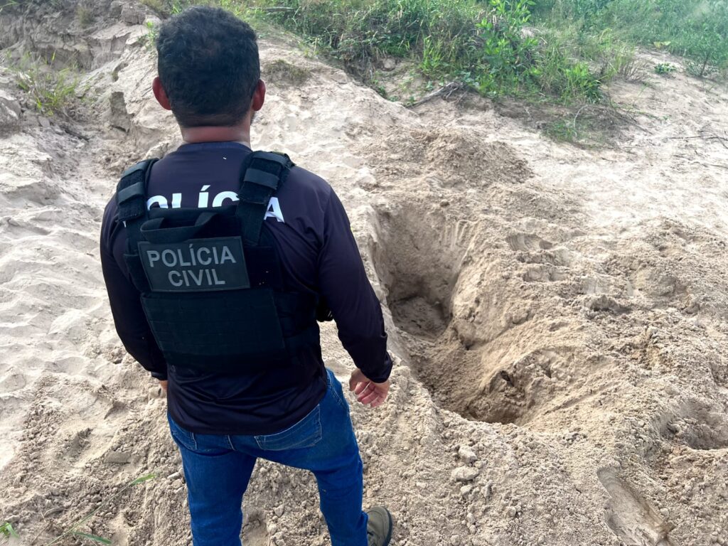 Após ser ‘julgado’ e ‘condenado’, homem achado enterrado em Cruzeiro do Sul teve cabeça e braços decepados