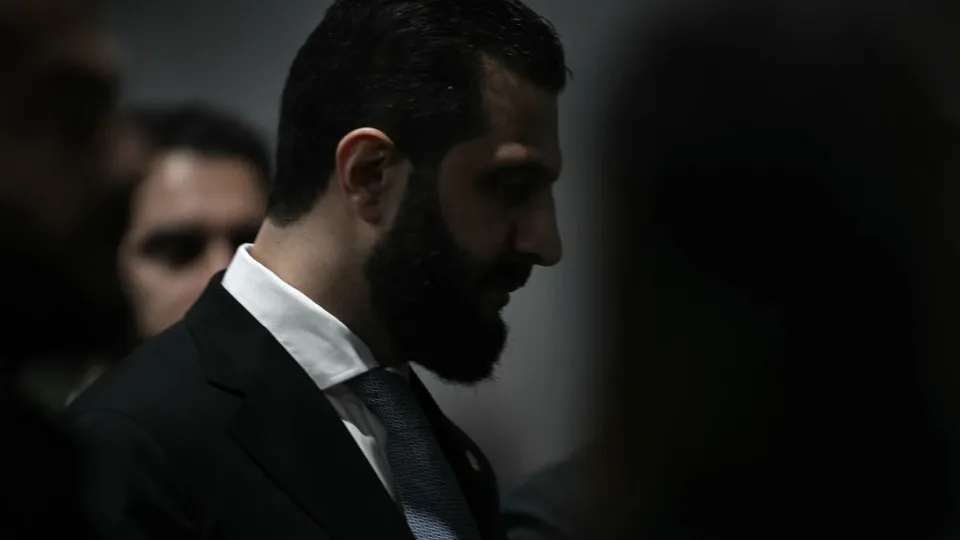 Ex-Al Qaeda, líder da Síria se reúne com Trump na Casa Branca em encontro histórico