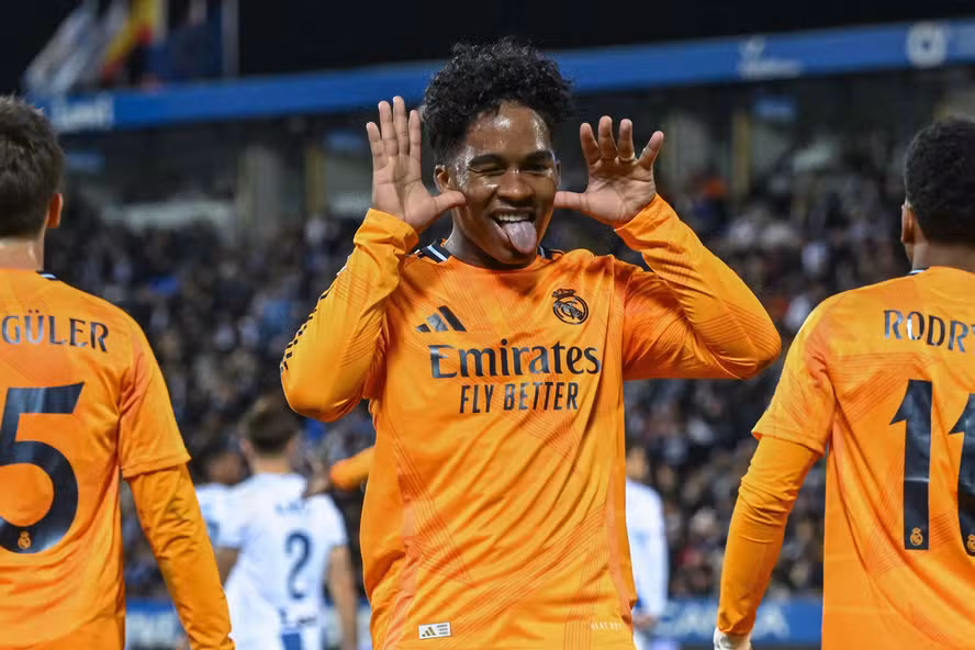 Não vai mais? Crise no Real Madrid congela empréstimo de Endrick ao Lyon