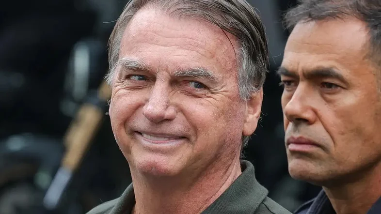 PF consulta Moraes sobre destino de cartas e encomendas enviadas a Bolsonaro