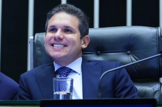 Câmara escala crise institucional ao, acintosamente, descumprir ordem judicial