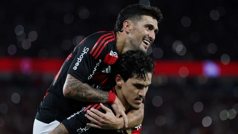 Arrascaeta faz melhor temporada no Flamengo e celebra título do Brasileirão