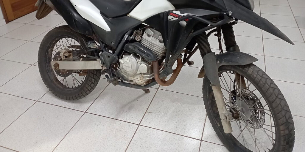 Motocicleta roubada é recuperada pela Polícia Militar no Acre