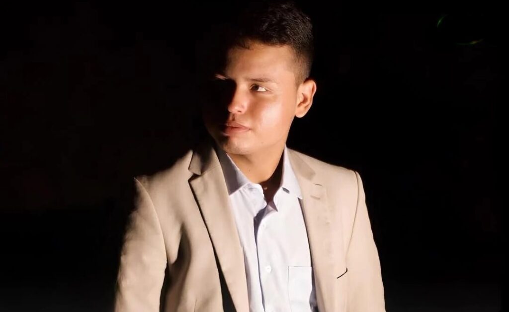 Repórter Otávio Damasceno retorna ao trabalho após superar grave acidente